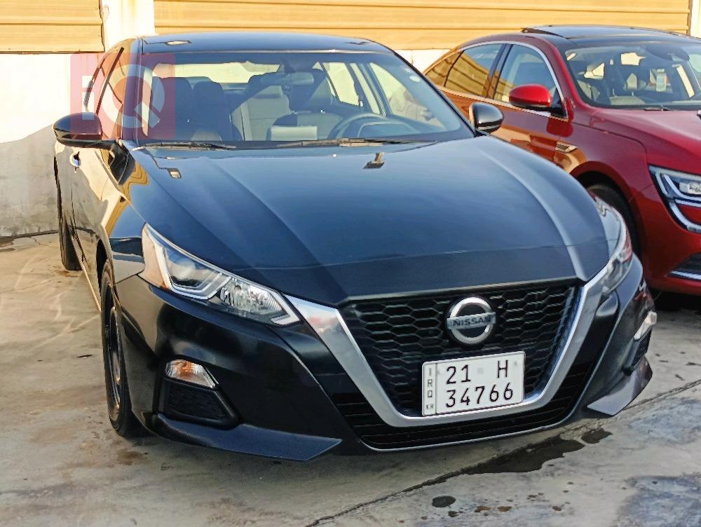 نیسان ئەلتیما